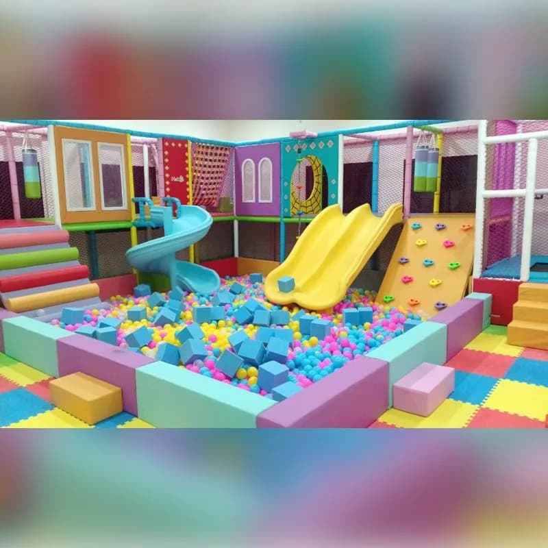 Multi activity soft play area with ball pool